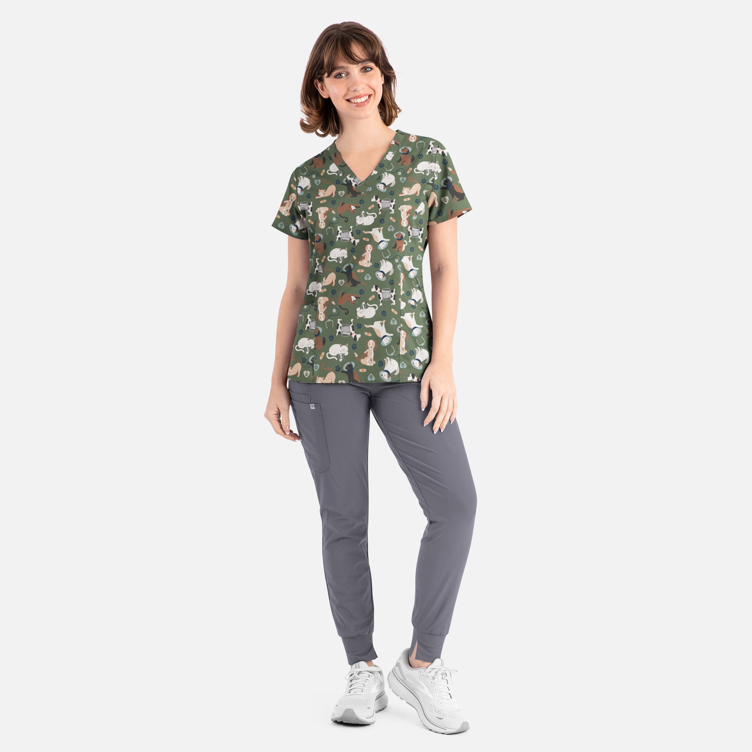 Maevn Prints Women's Scrub Top – Cuddly Checkup (1797)