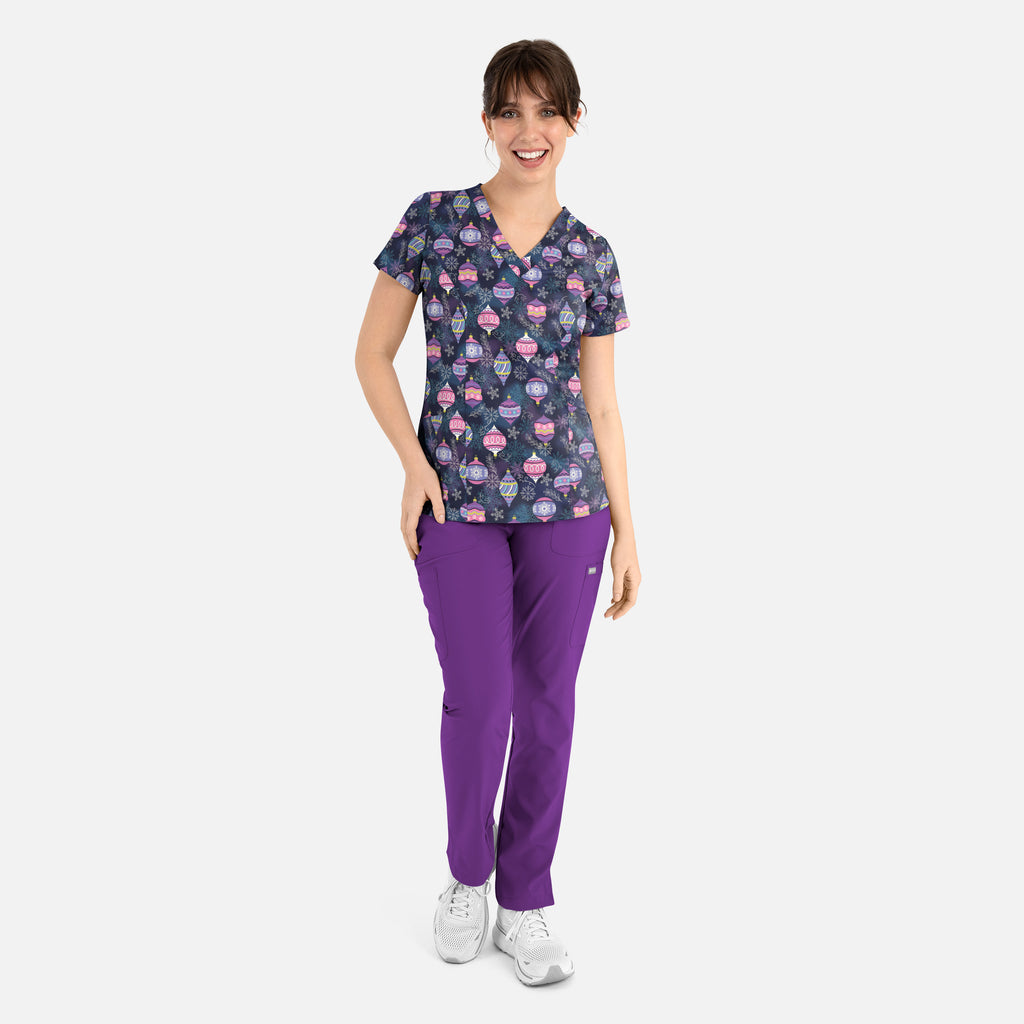 Maevn Prints Women's Scrub Top – Frosted Ornaments (1797)