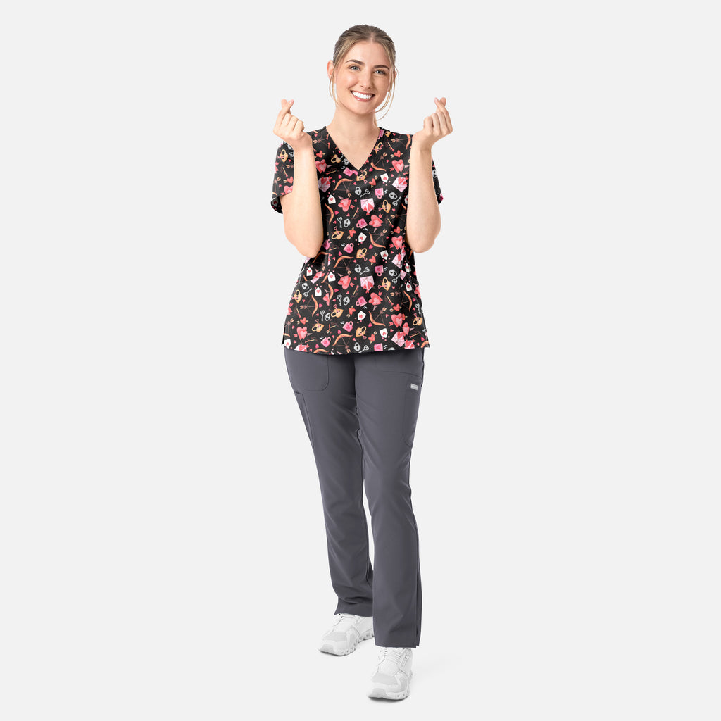 Maevn Prints Women's Scrub Top – Love Notes (1797)