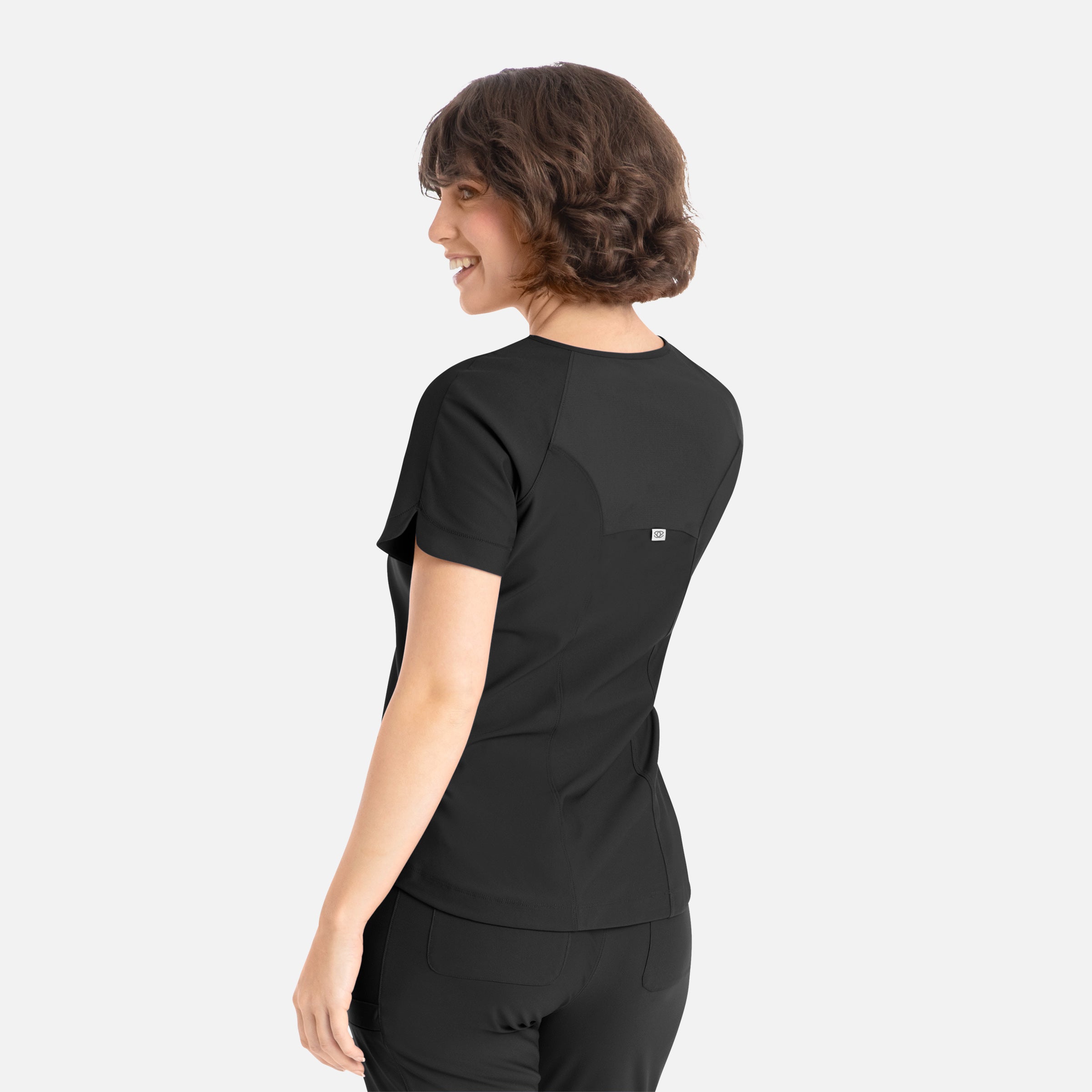 Maevn Embrace LUNA Tuckable Y-Neck Top 2502