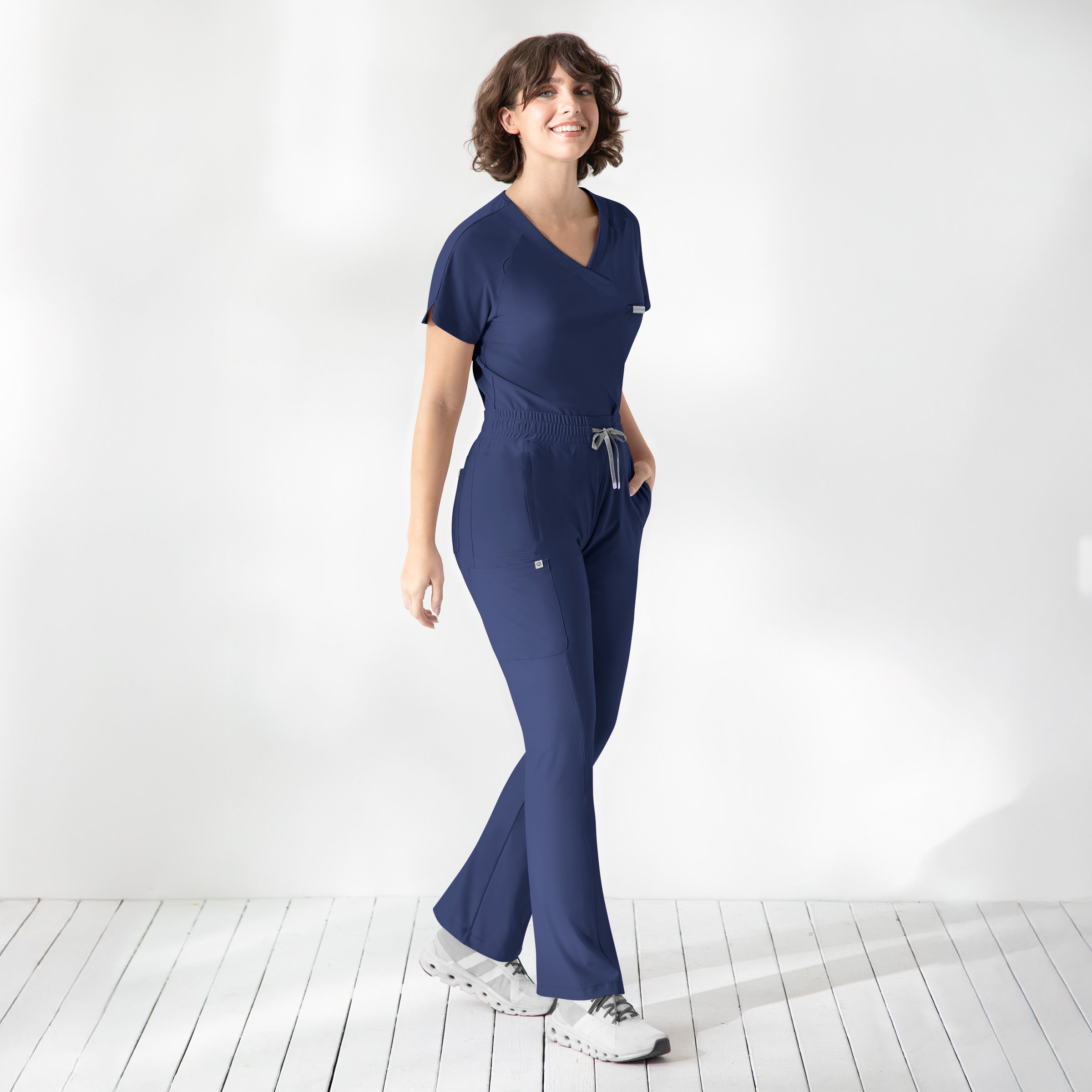 Maevn Embrace LUNA Tuckable Y-Neck Top 2502