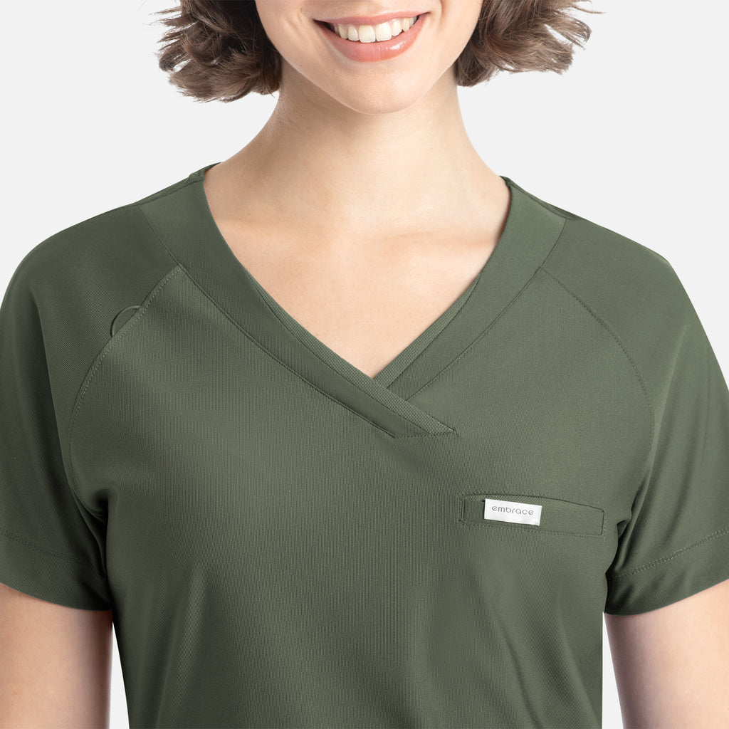 Maevn Embrace LUNA Tuckable Y-Neck Top 2502