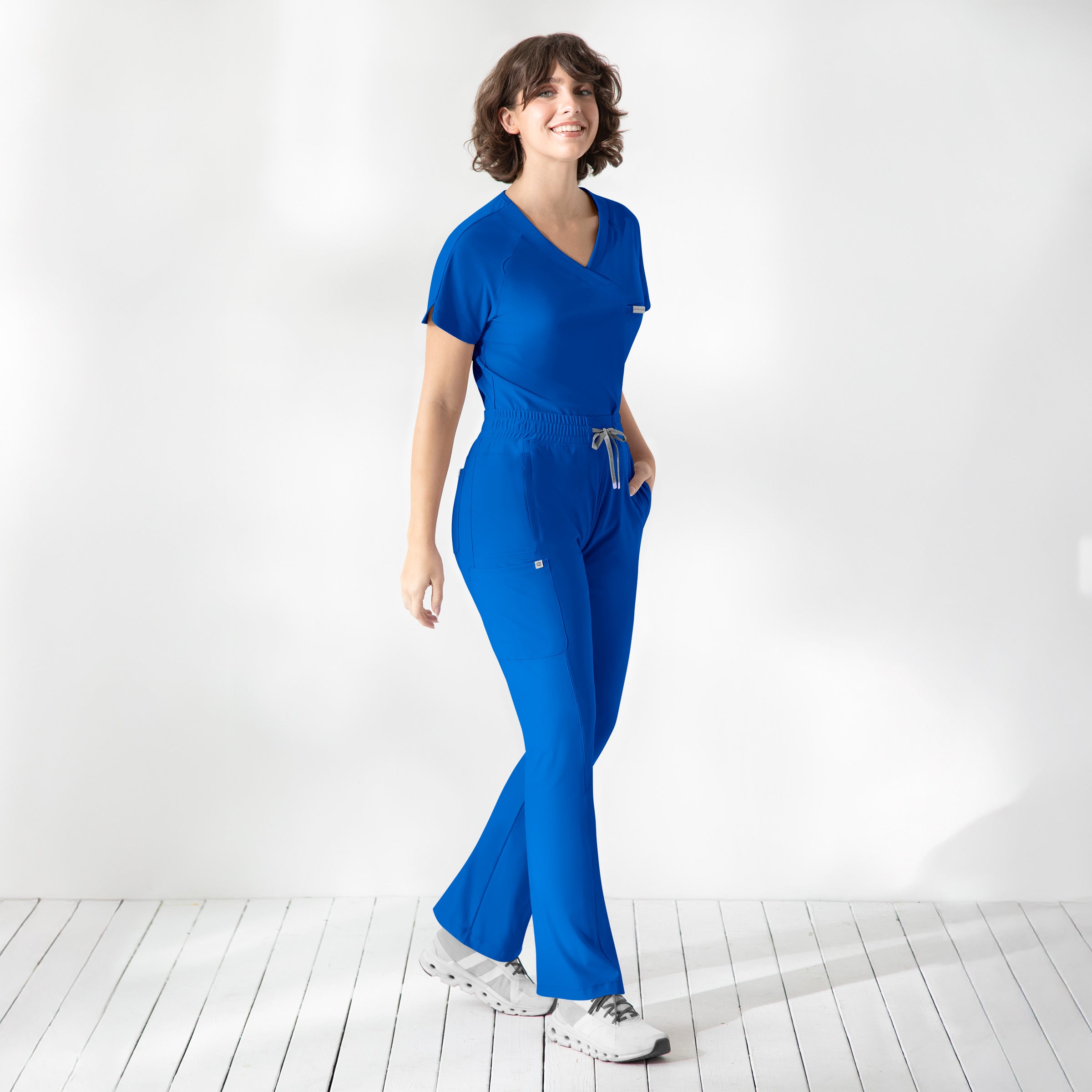 Maevn Embrace LUNA Tuckable Y-Neck Top 2502