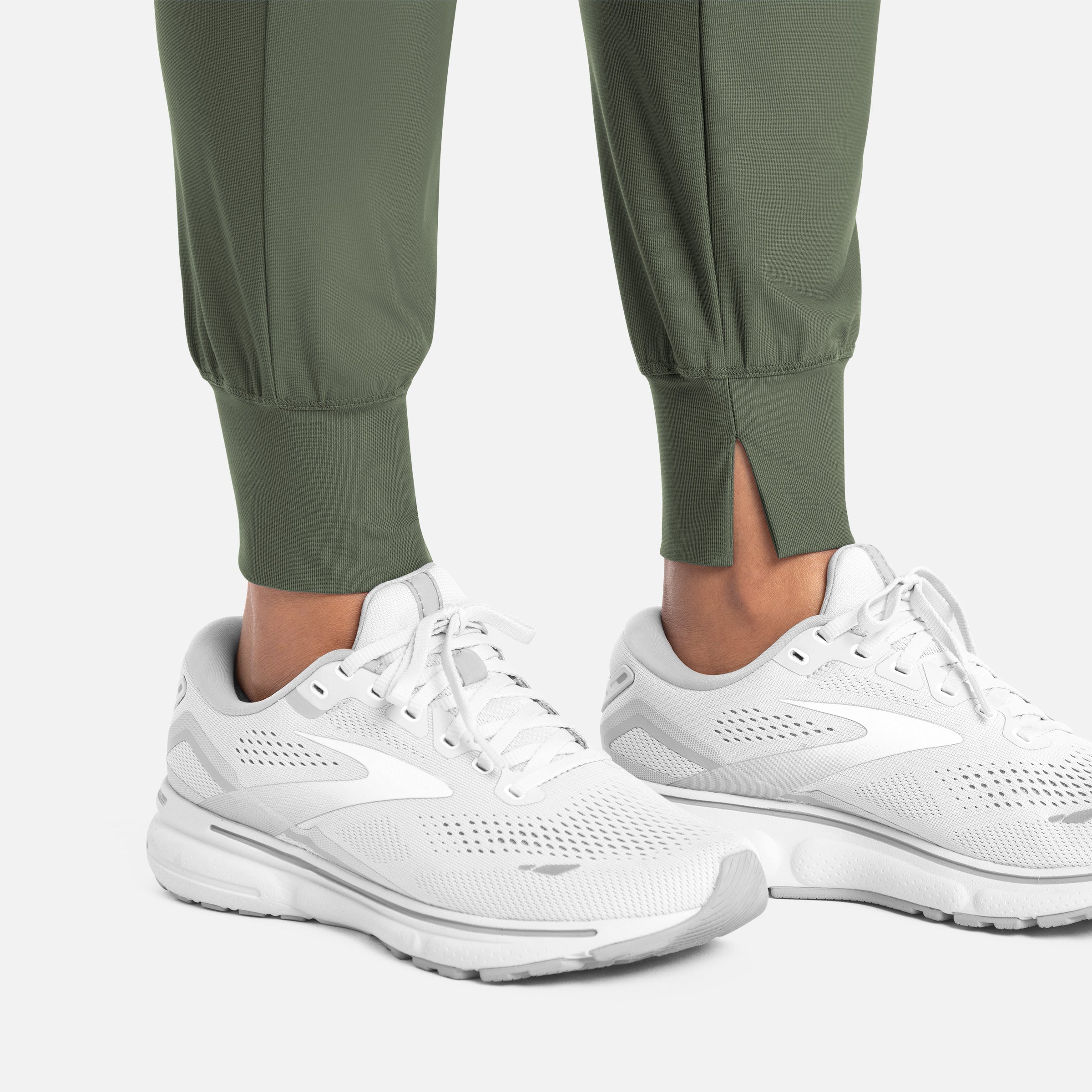 Maevn Embrace NELLY Mid-Rise Jogger 2901