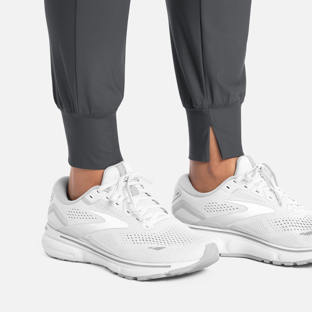 Maevn Embrace NELLY Mid-Rise Jogger 2901