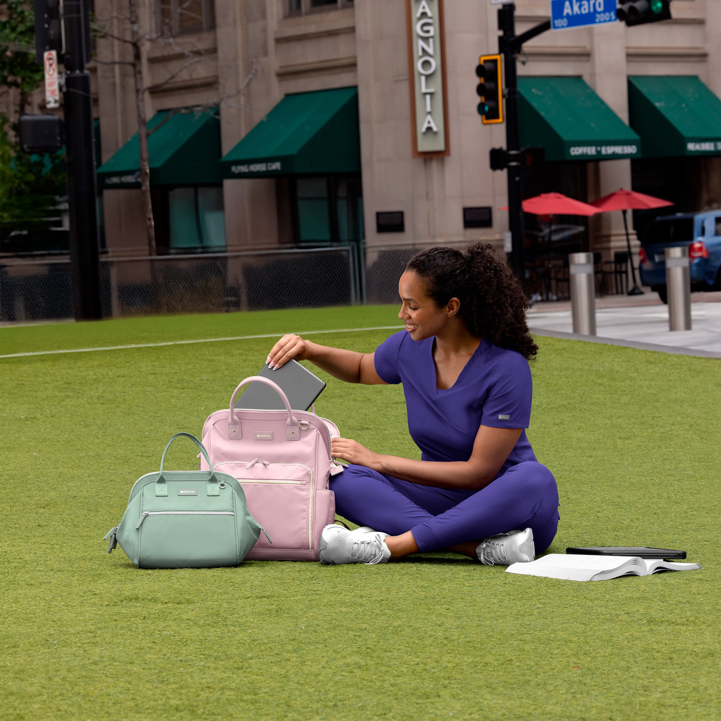 Maevn Momentum Womens Double V-Neck Top 5001