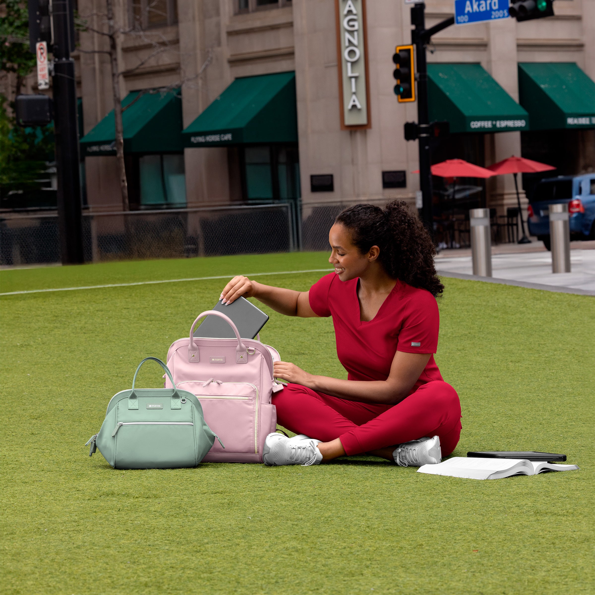 Maevn Momentum Womens Double V-Neck Top 5001