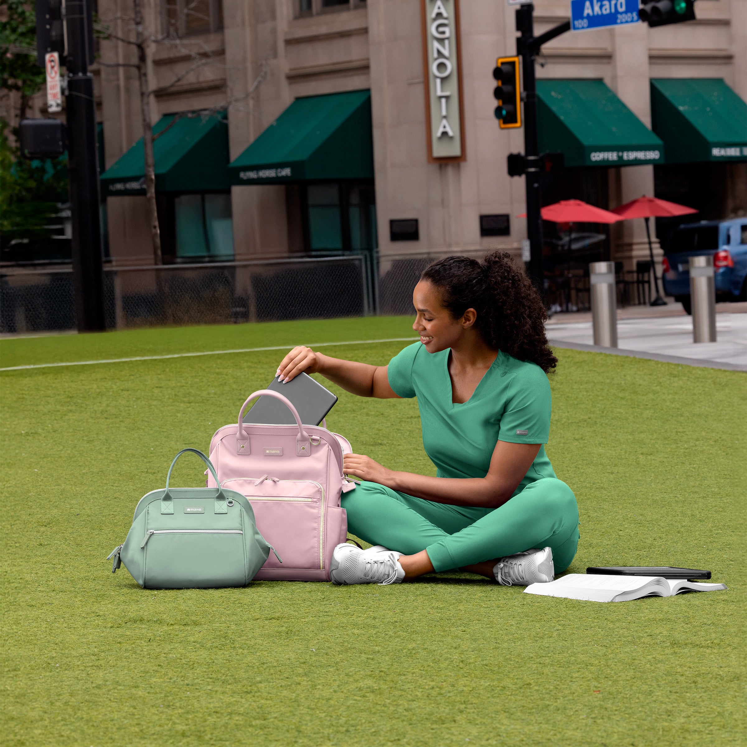 Maevn Momentum Womens Double V-Neck Top 5001