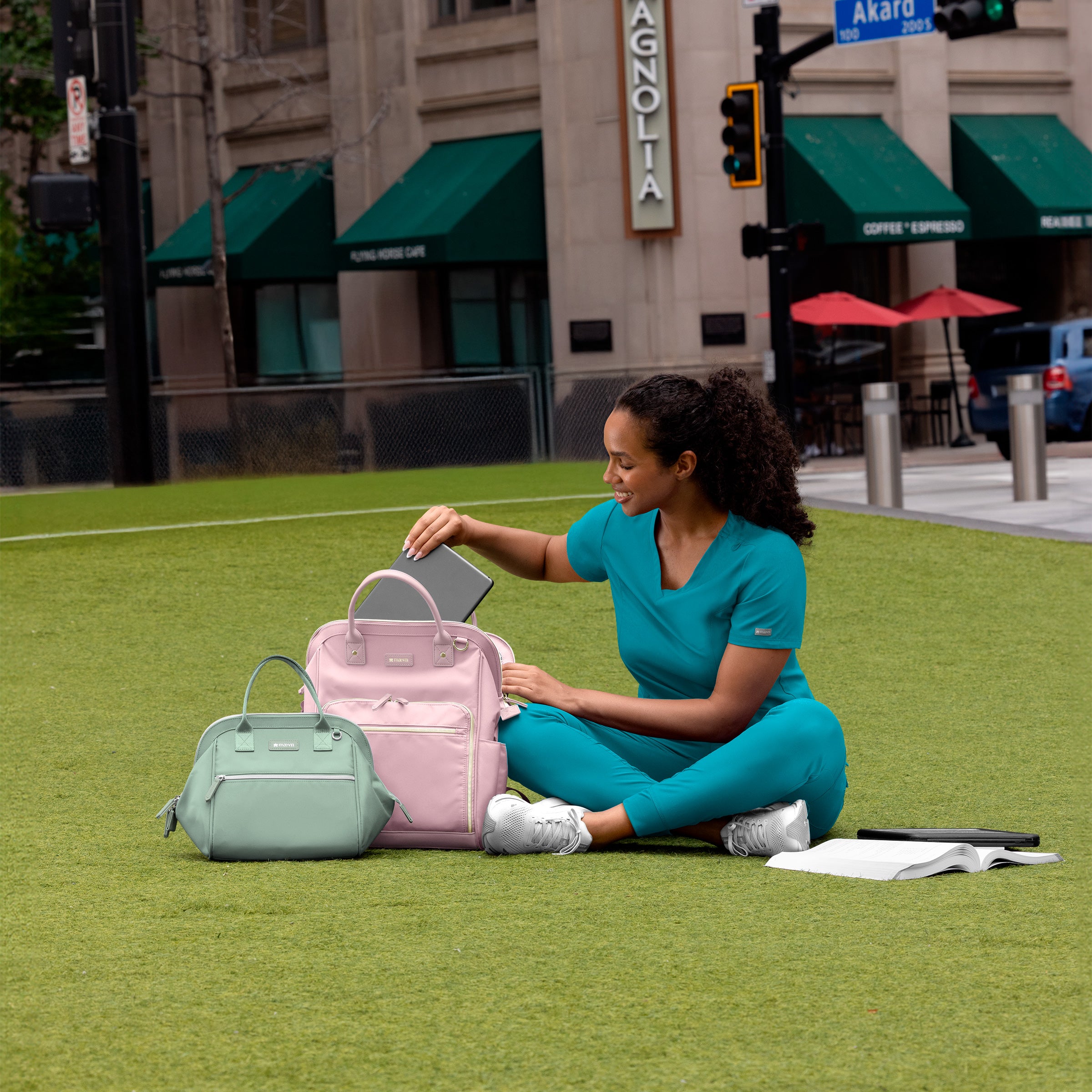 Maevn Momentum Womens Double V-Neck Top 5001