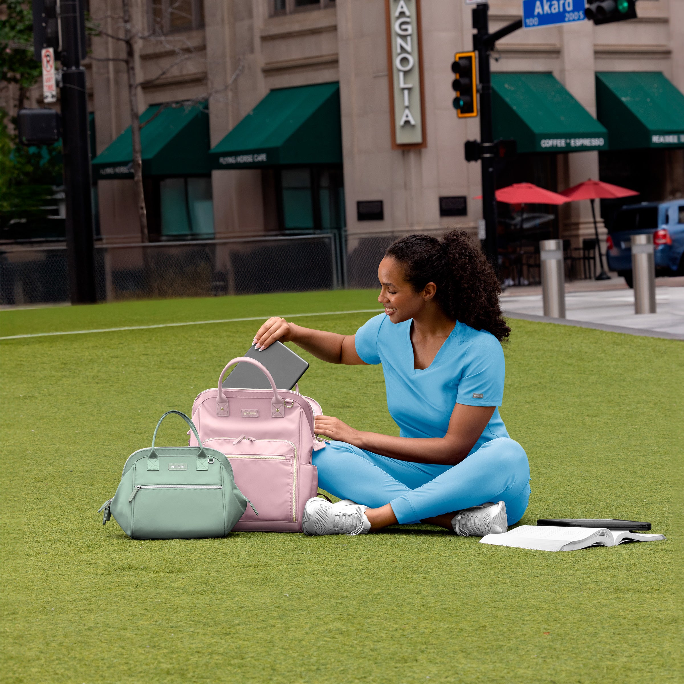 Maevn Momentum Womens Double V-Neck Top 5001