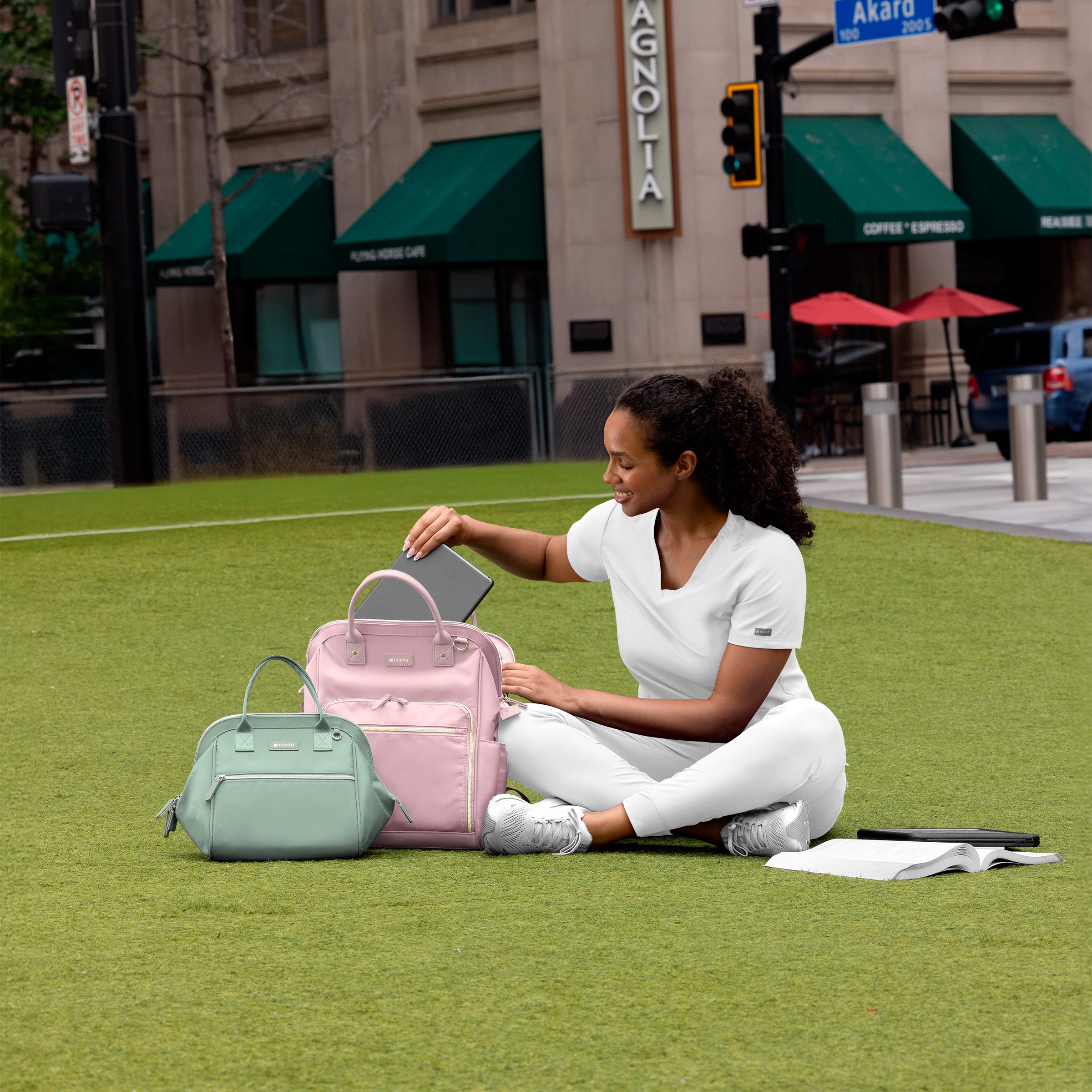 Maevn Momentum Womens Double V-Neck Top 5001