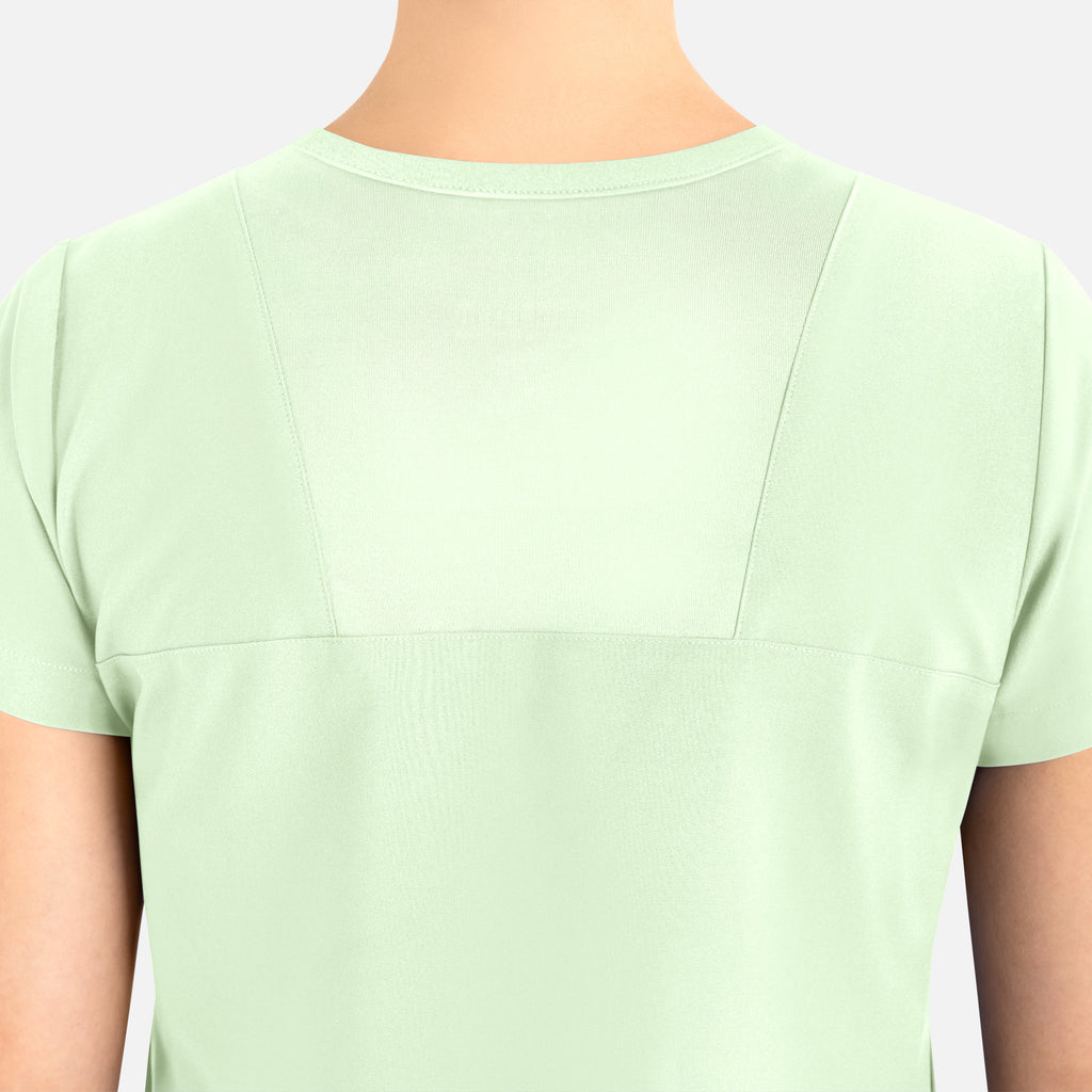 Maevn Momentum Womens Tuckable Round Neck Top 5005