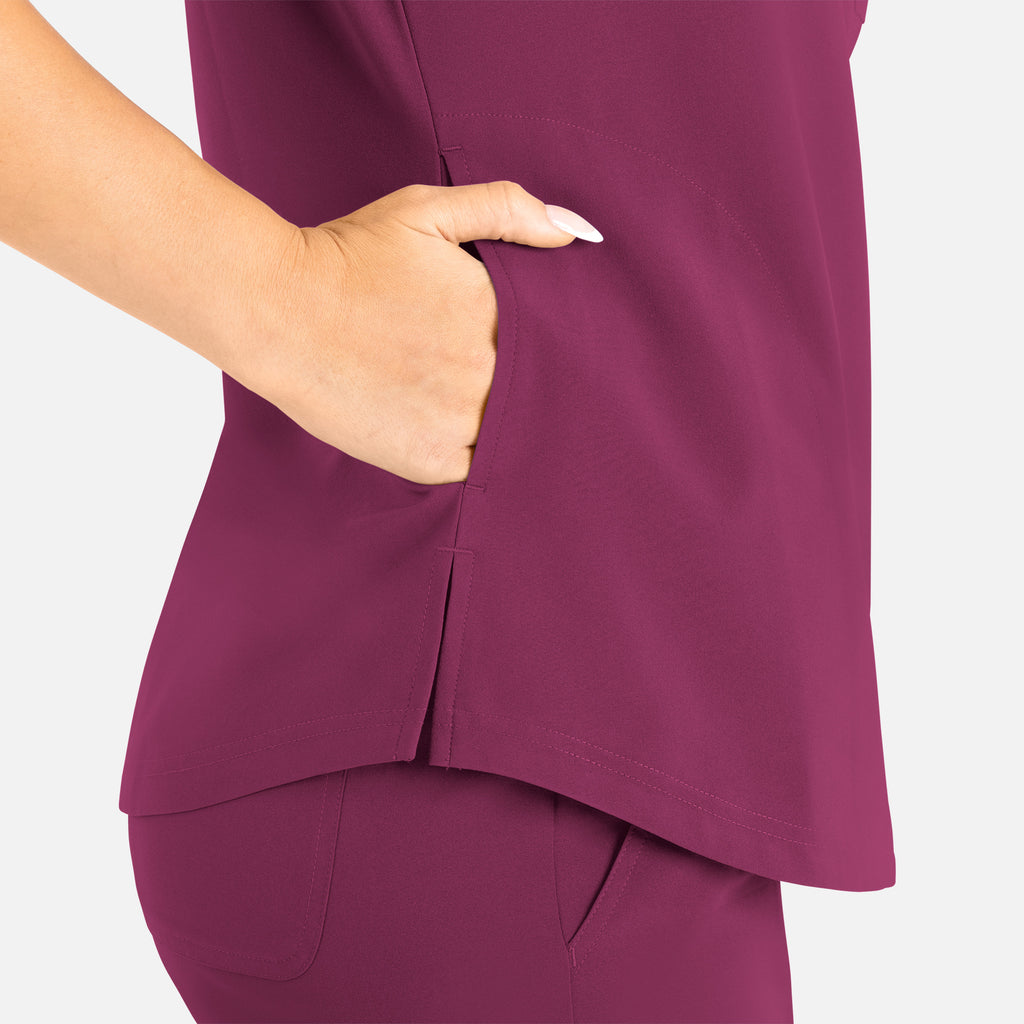 Maevn Momentum Womens Tuckable Round Neck Top 5005