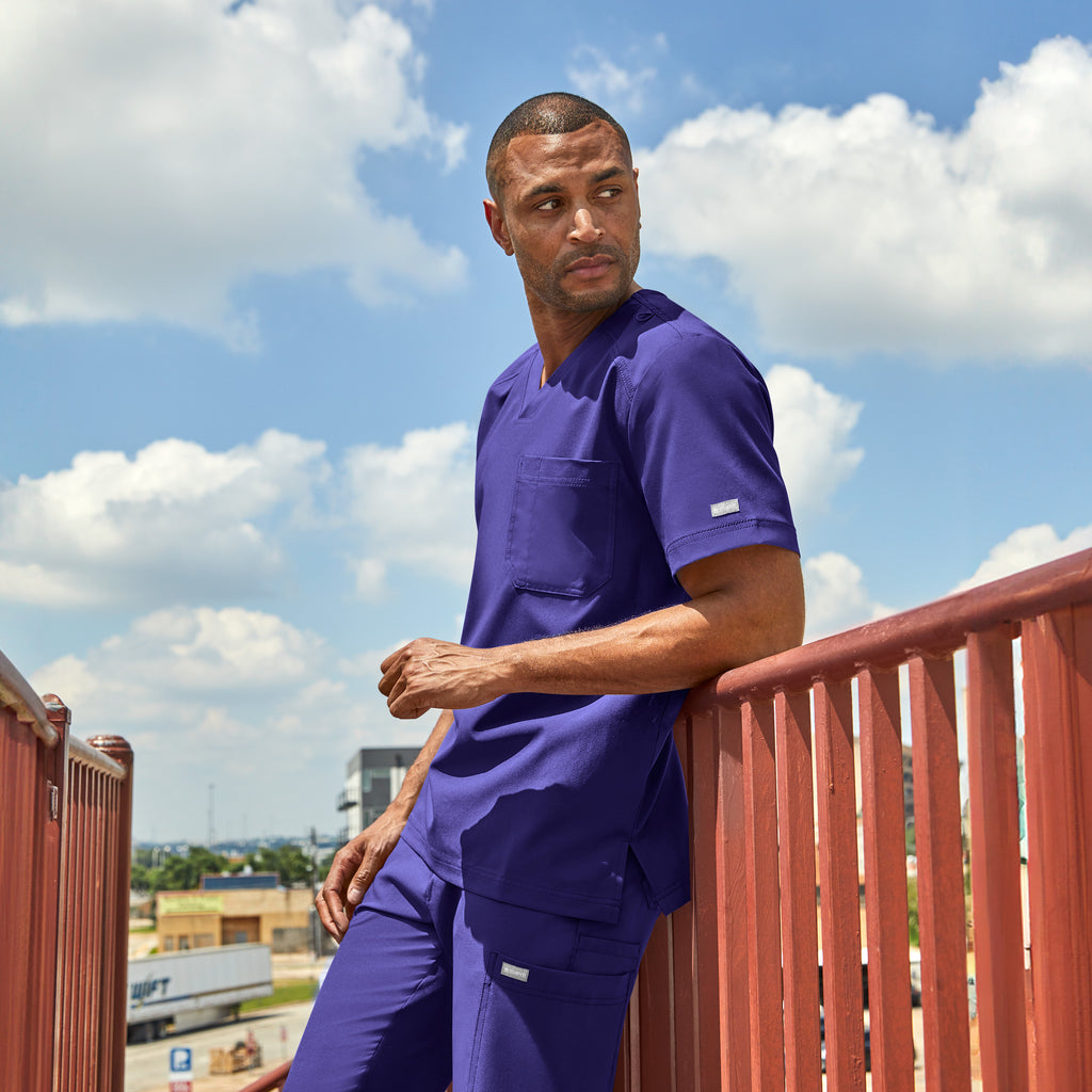 Maevn Momentum Men's Tuckable V-Neck Top 5801