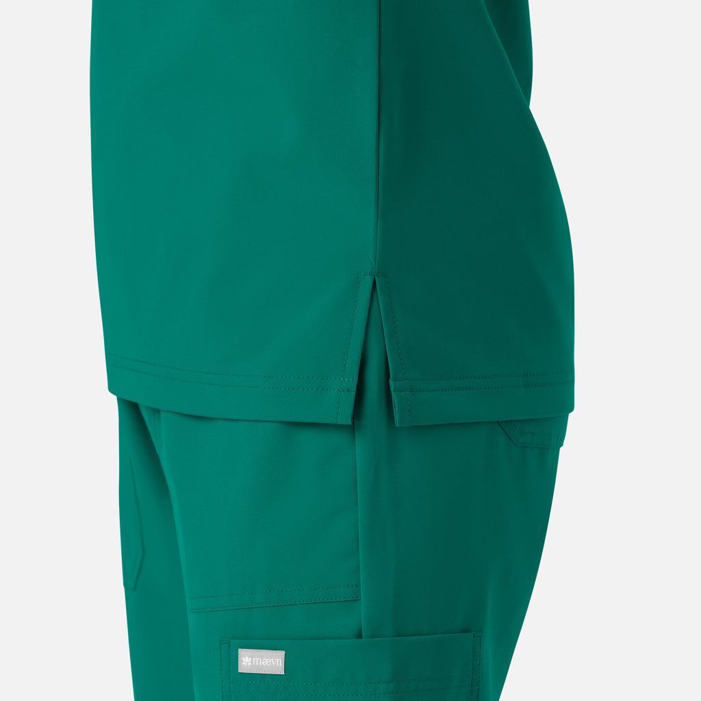 Maevn Momentum Men's Tuckable V-Neck Top 5801