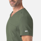 Maevn Momentum Men's Tuckable V-Neck Top 5801