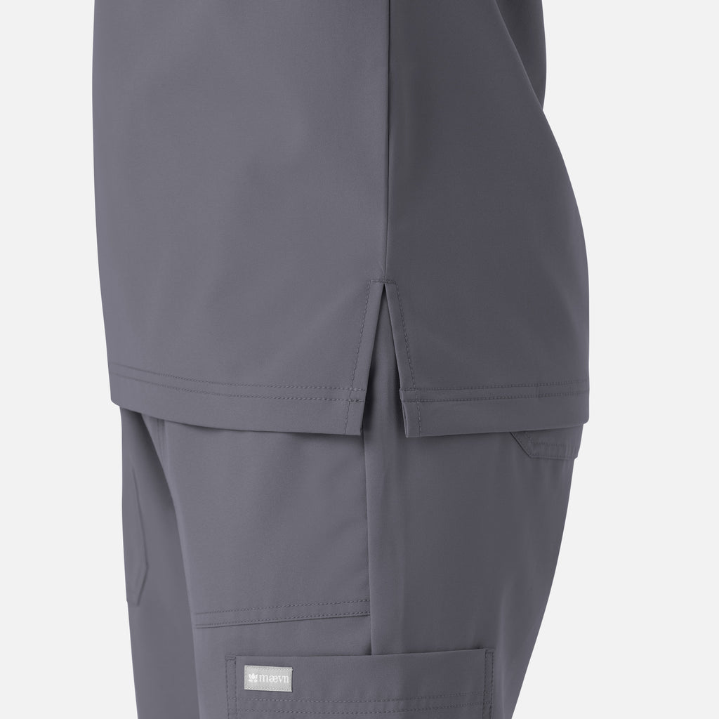 Maevn Momentum Men's Tuckable V-Neck Top 5801