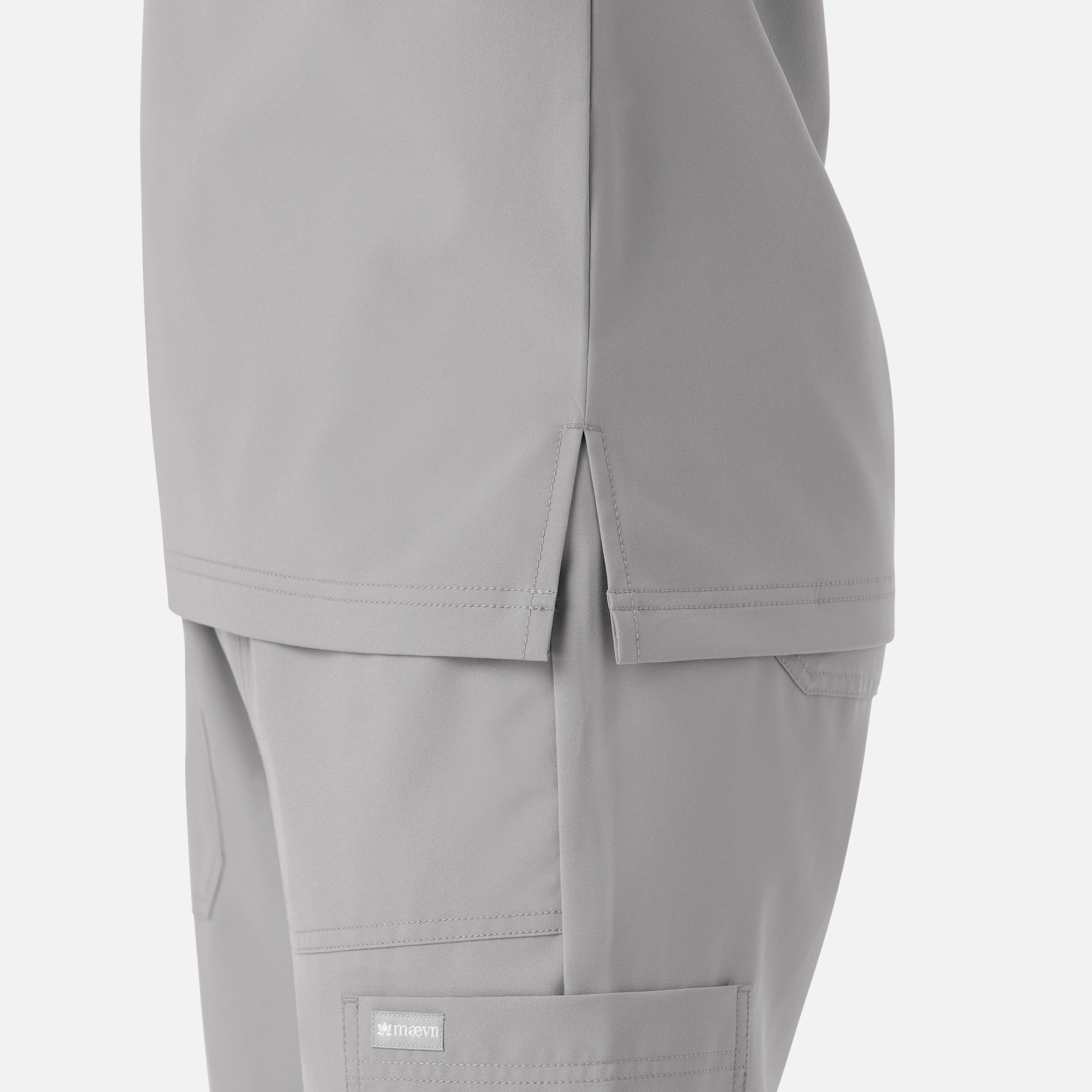 Maevn Momentum Men's Tuckable V-Neck Top 5801