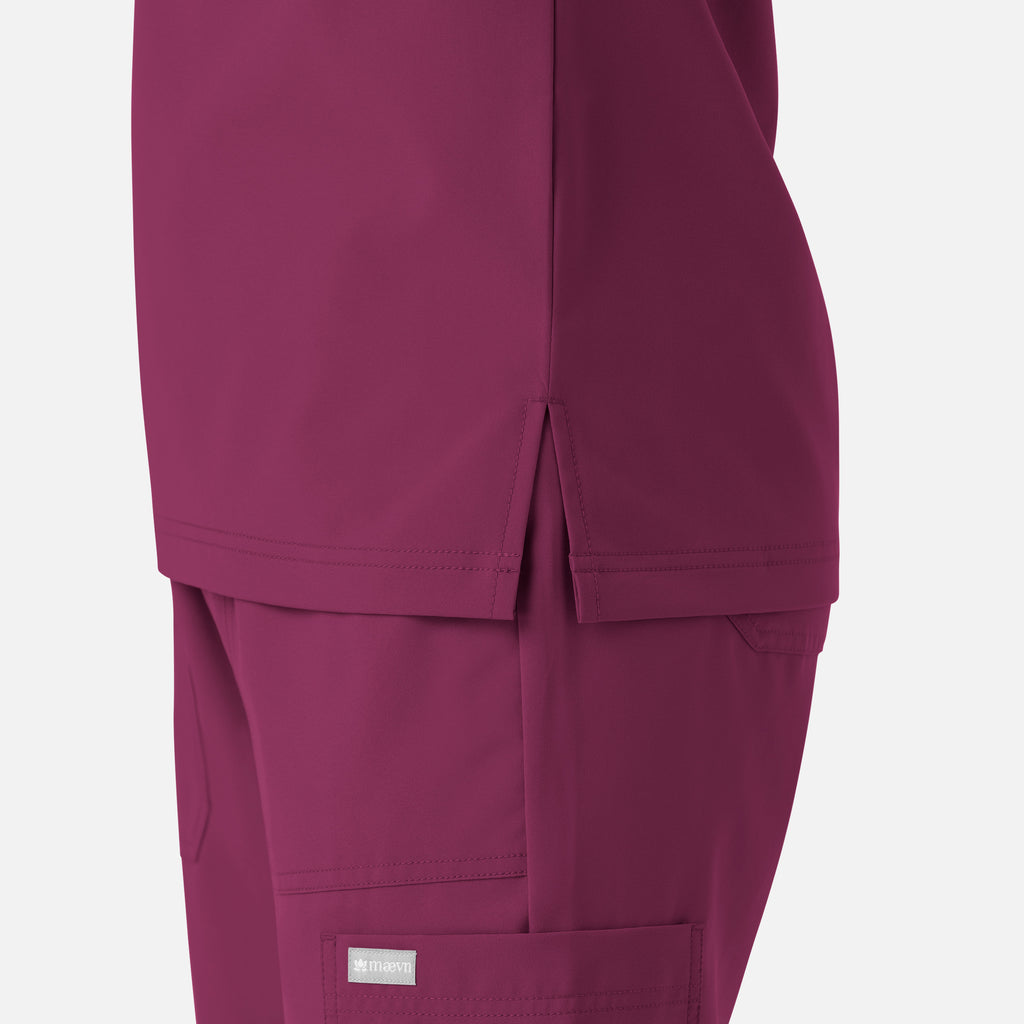 Maevn Momentum Men's Tuckable V-Neck Top 5801