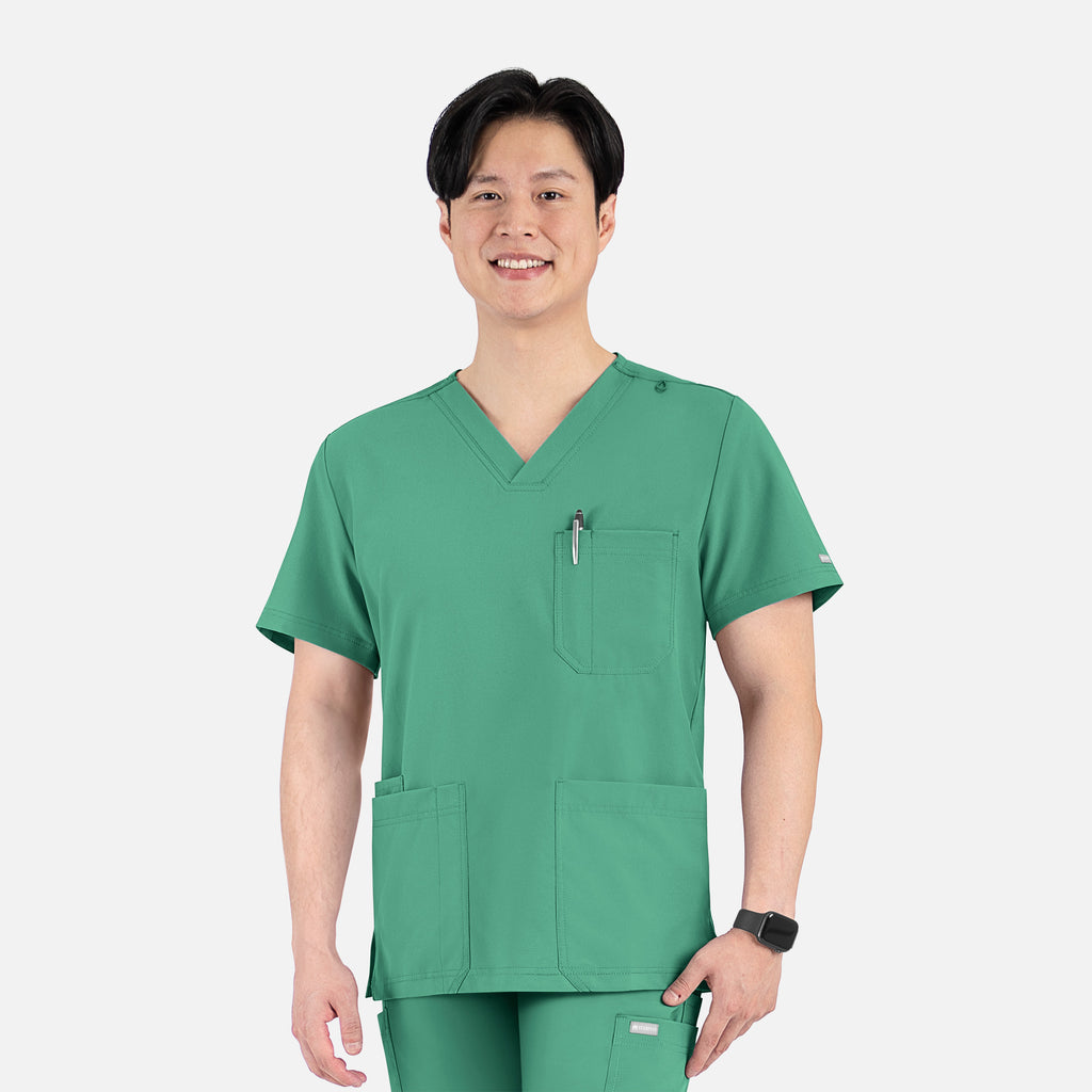 Maevn Momentum Men's 4 Pocket V-Neck Top 5802